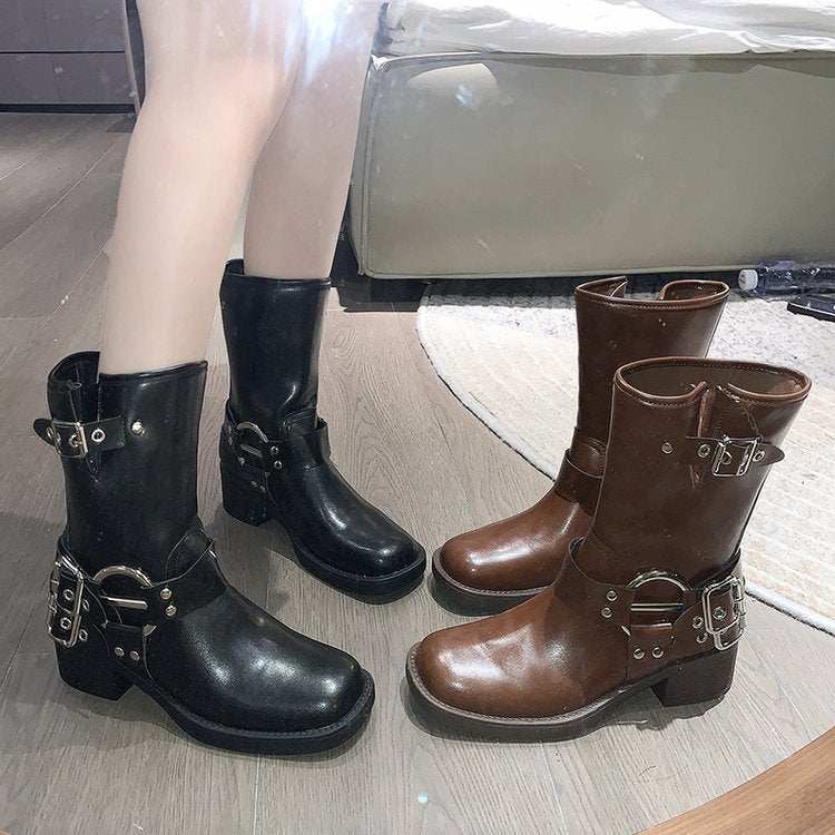 Botas con Hebillas