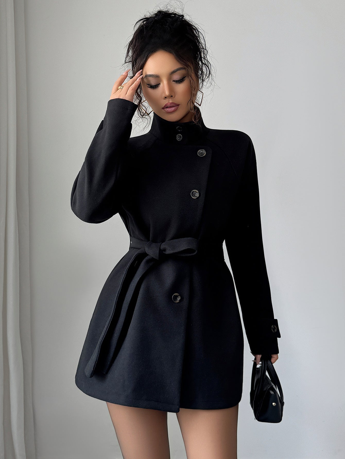 "Túnica Urbana Mujer | Diseño Minimalista con Cordón Ajustable | Negro & Rojo Vino | Tallas S-XL"