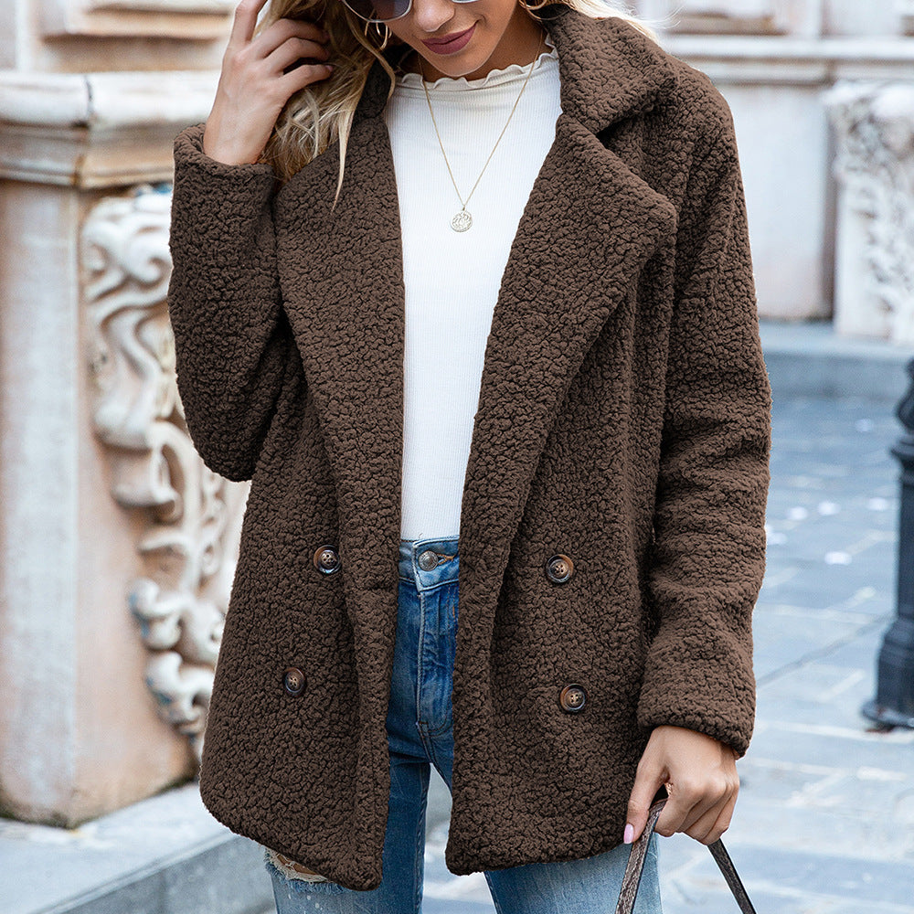 Chaqueta Fluffy de Invierno con Botones – Estilo y Calidez